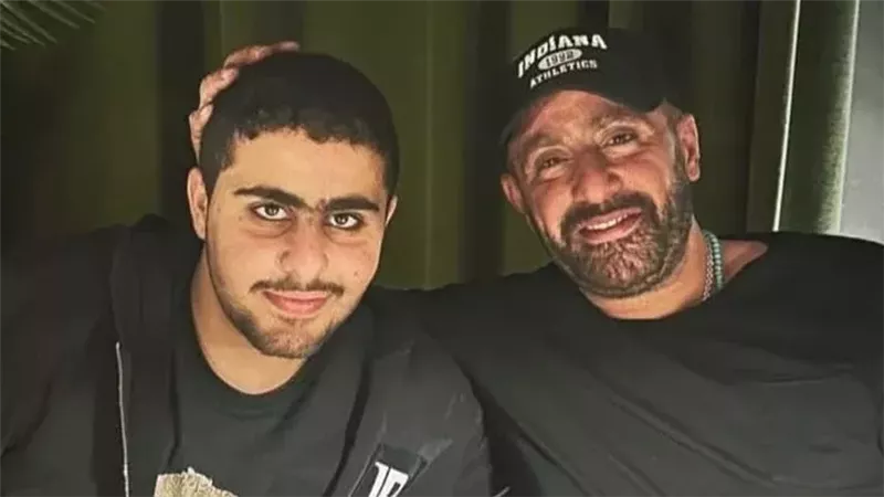 حمزة السقا في المستشفى.. وشقيقه ياسين يطلب الدعاء له