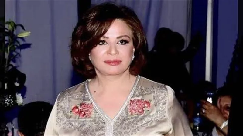 إلهام شاهين توجه رسالة إلى سلطات العراق بعد عودتها إلى مصر 