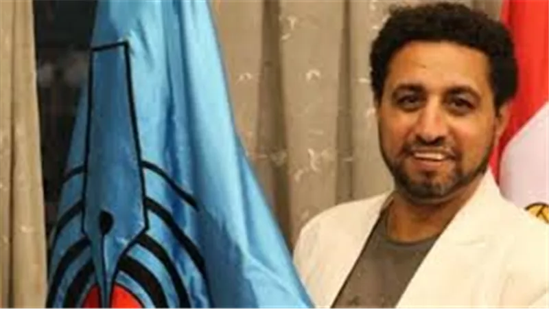 مؤسس فرقة المسرح المصري ضيف قناة نايل لايف في «نهارك سعيد»