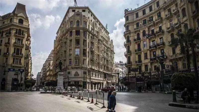 الإيجار القديم يشعل الجدل في المجتمع المصري وخلافات حادة بين المستأجرين والسكان 