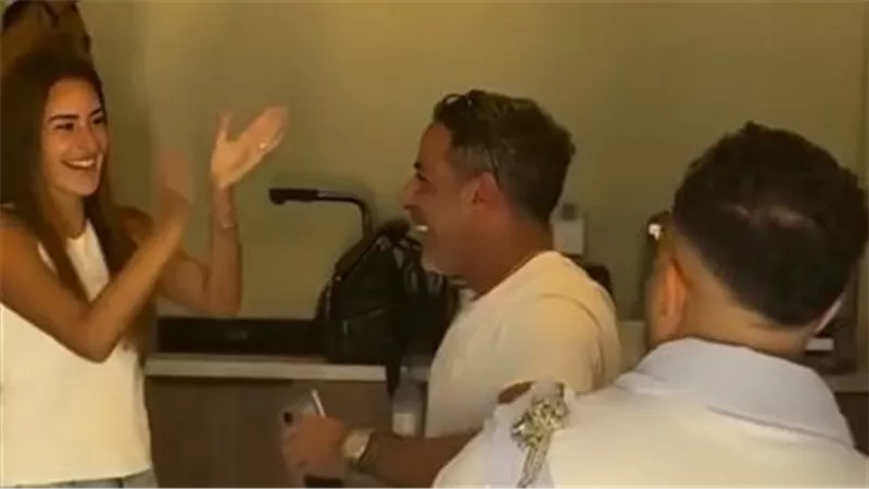 رقصة على المزمار والطبلة.. أول ظهور لأمينة خليل بعد حفل زفافها