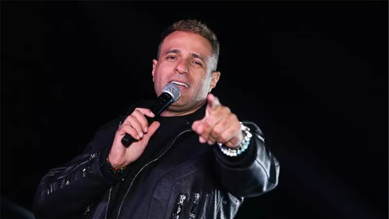 محمد نور يكشف أسرار تصوير جنازة والده ومدى تأثره بوالدته 