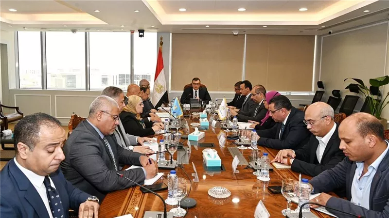وزير الإسكان يعقد اجتماعاً تنسيقياً لمتابعة آلية عمل وحدتي تنظيم السوق العقارية وتصدير العقار