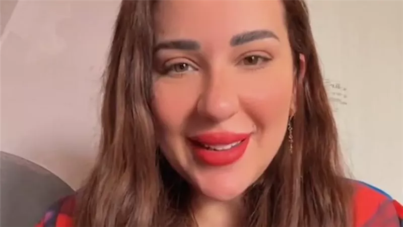 باخد أدوية نوبات هلع.. أسما شريف منير تكشف السبب الحقيقي وراء زيادة وزنها