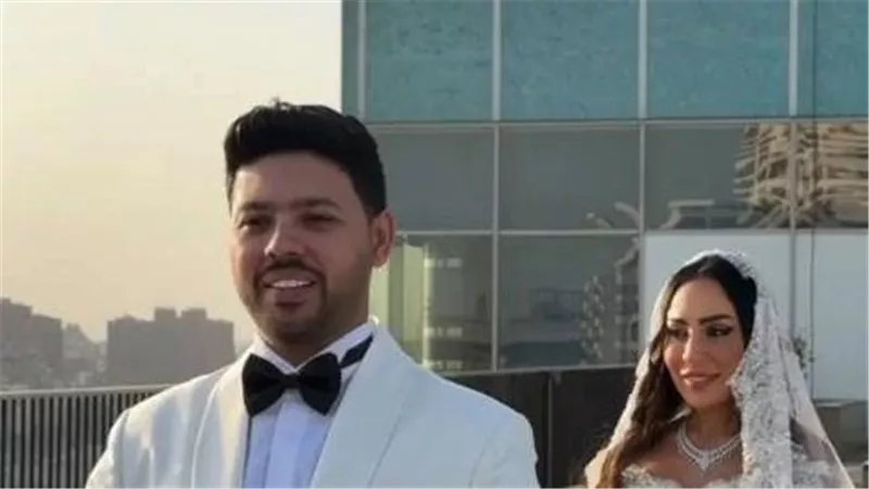 المطرب محمد شاهين يحتفل بزفافه على المنتجة رشا الظنحاني