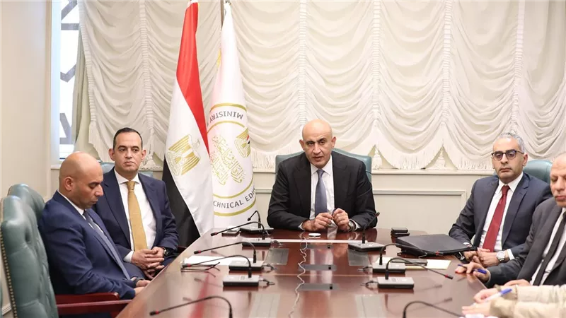 وزير التعليم يستعرض تقرير غرفة العمليات في سابع أيام امتحانات الثانوية العامة