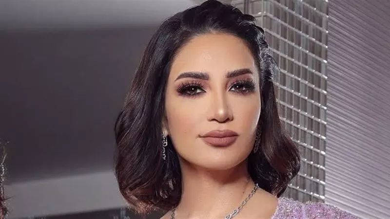 بعد أداء مناسك العمرة.. ديانا حداد تحسم جدل اعتزالها وارتداء الحجاب