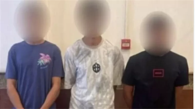 حدث في الإسكندرية.. ضبط 3 شباب اعتدوا على فتاة في الشارع من أجل  التريند