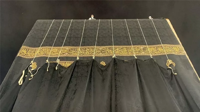 الرئاسة العامة لشؤون الحرمين تستعد لتبديل كسوة الكعبة في هذا الموعد 