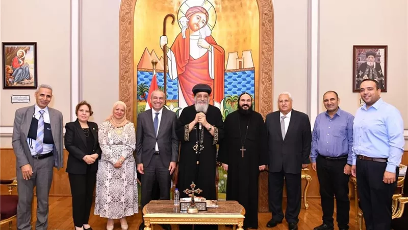 رئيس البنك الزراعي يلتقي البابا تواضروس الثاني لتعزيز التعاون بتمويل مشروعات الأديرة