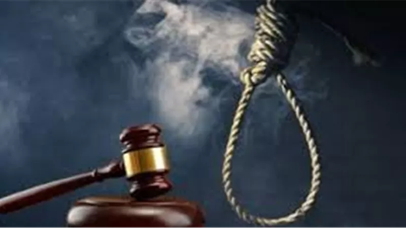 الإعدام للمتهم بقتل والدته وإشعال النيران فيها بالصالحية