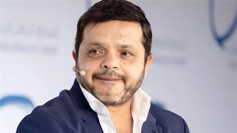 أول رد من محمد هنيدي بعد خضوعه لجراحة دقيقة 