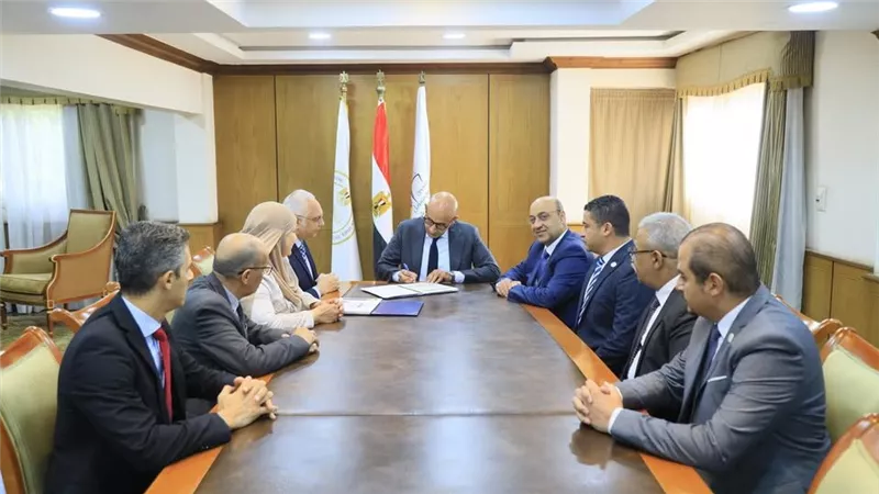 وزير التعليم يعتمد نتيجة الدبلومات الفنية الدور الأول 2025 بنسبة نجاح 70.47%