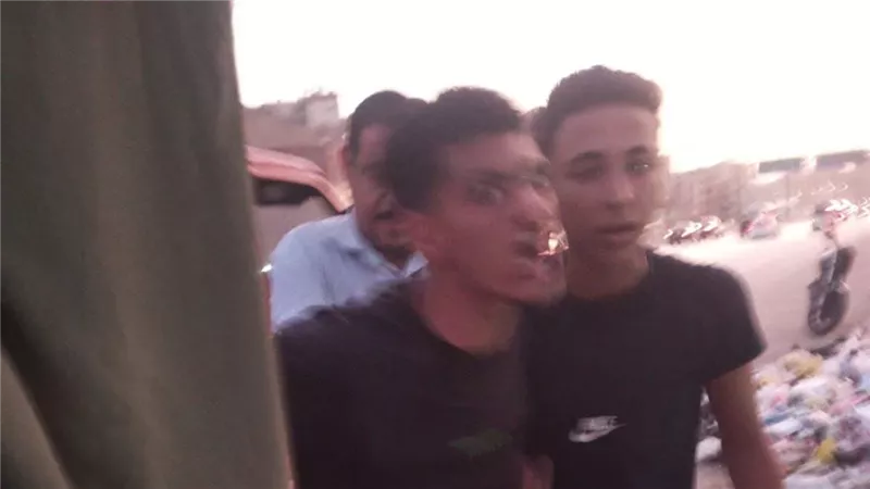 سيدة تتعرض للضرب بالحذاء داخل ميكروباص أمام رضيعتها في فيصل 