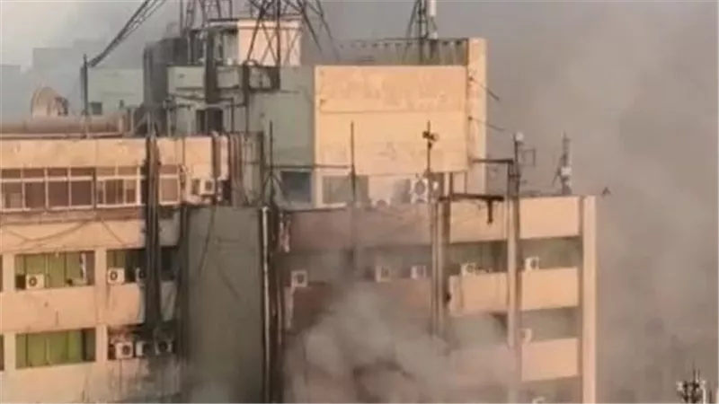 النيابة العامة تواصل التحقيقات في حريق سنترال رمسيس وتنتدب لجان فنية للفحص 