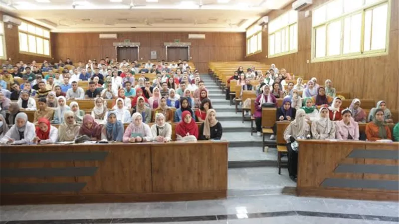 مفاجأة تهز طلاب الطب في جامعة جنوب الوادي.. 40% اجتازوا سنة أولى