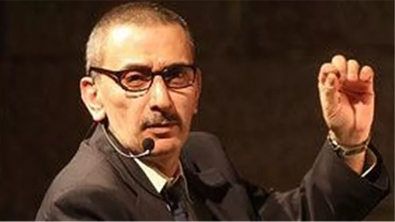 وداع حزين أمام مستشفى فؤاد خوري للفنان زياد الرحباني