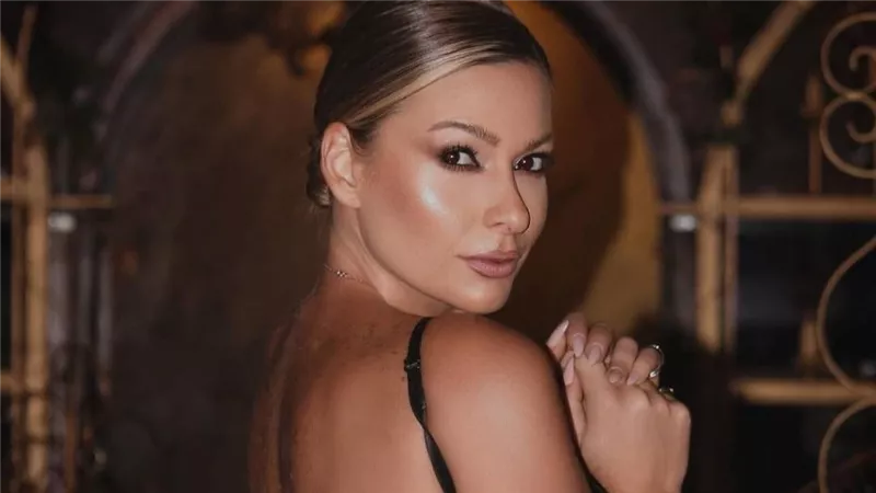 باميلا الكيك تثير الجدل في مهرجان بيروت الدولي.. ماذا فعلت؟ 