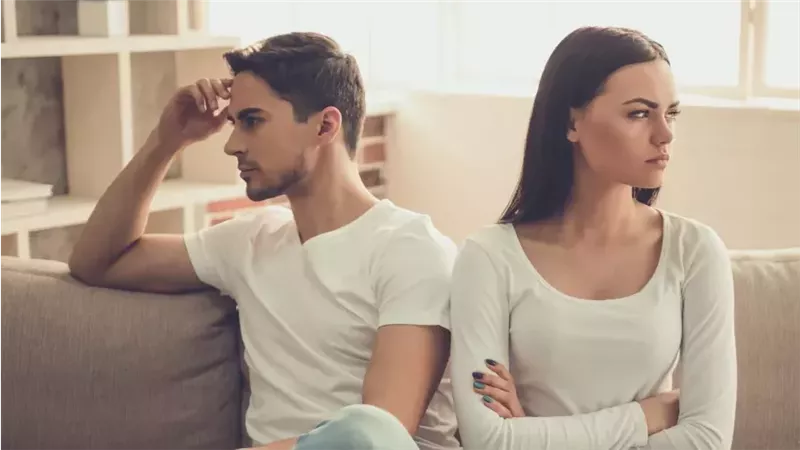 9 صفات إذا ظهرت في شريك حياتك المستقبلي.. اهربي فورًا