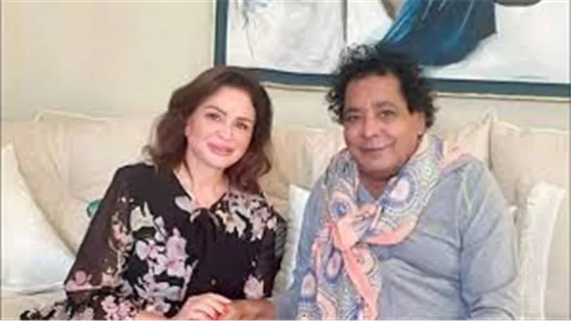 أول ظهور للفنان محمد منير بعد خروجه من المستشفى