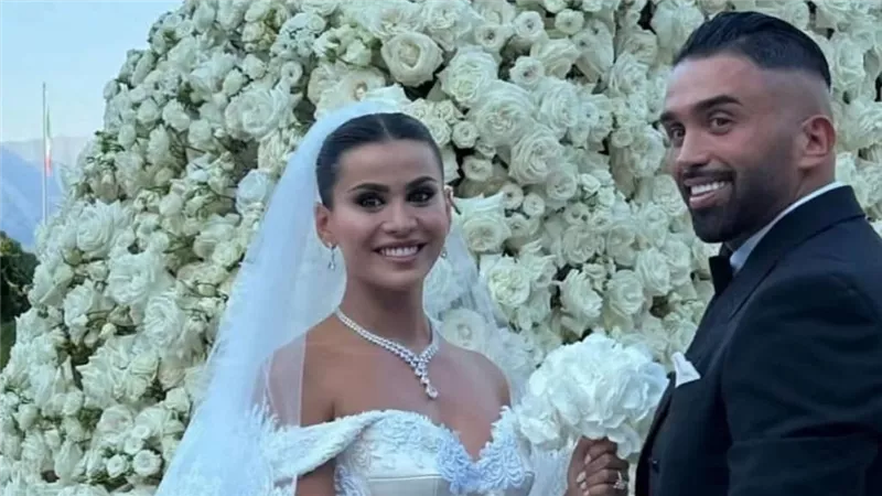 هيفاء وهبي وإليسا يشعلان حفل زفاف البلوجر يومي خوري بإيطاليا