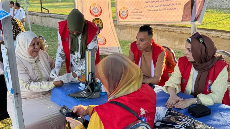 خلال 25 يومًا.. حملة «100 يوم صحة» قدّمت 38 مليونًا و350 ألف خدمة طبية مجانية 