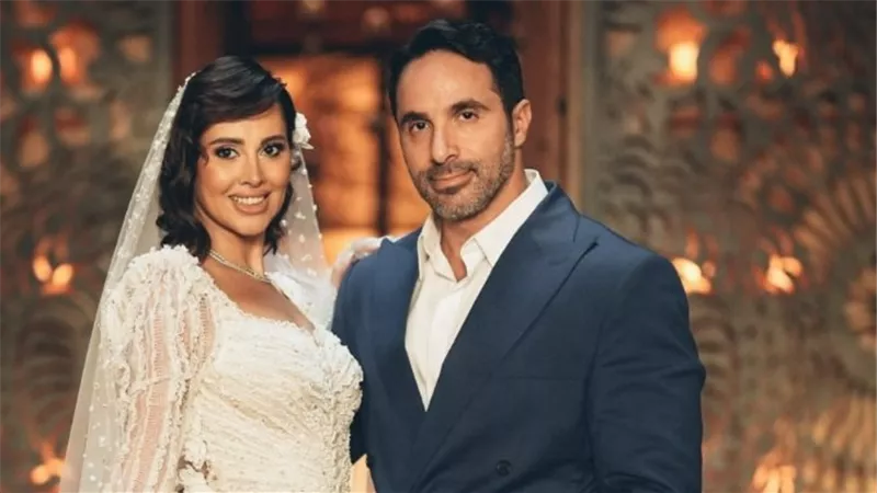 شائعات انفصال ياسمين رئيس عن زوجها.. ورد غامض من أحمد عبد العزيز