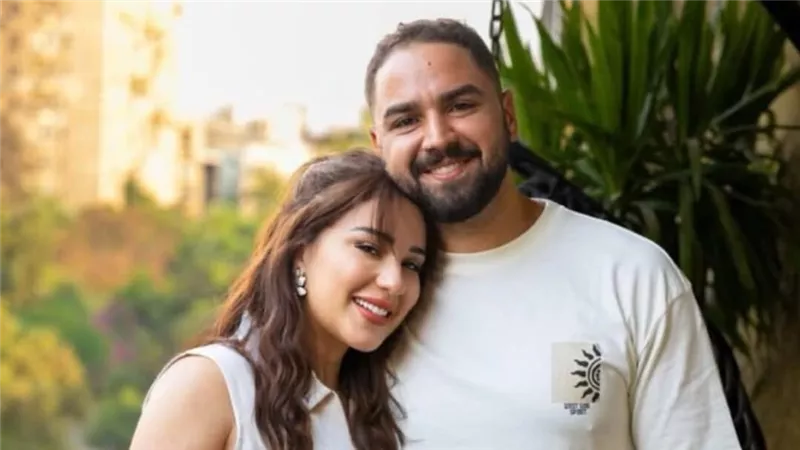أسما شريف منير تثير الجدل في الساحل الشمالي.. من هو زوجها؟