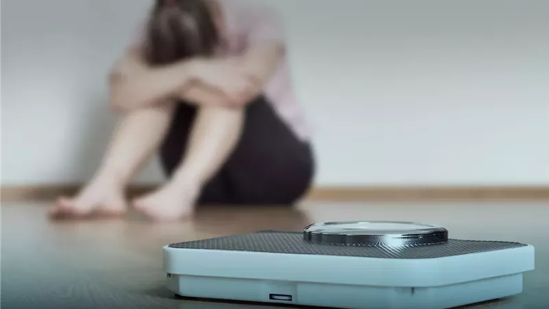 قلقة من شكل المنطقة الحساسة بعد أن قطعتها بنفسي