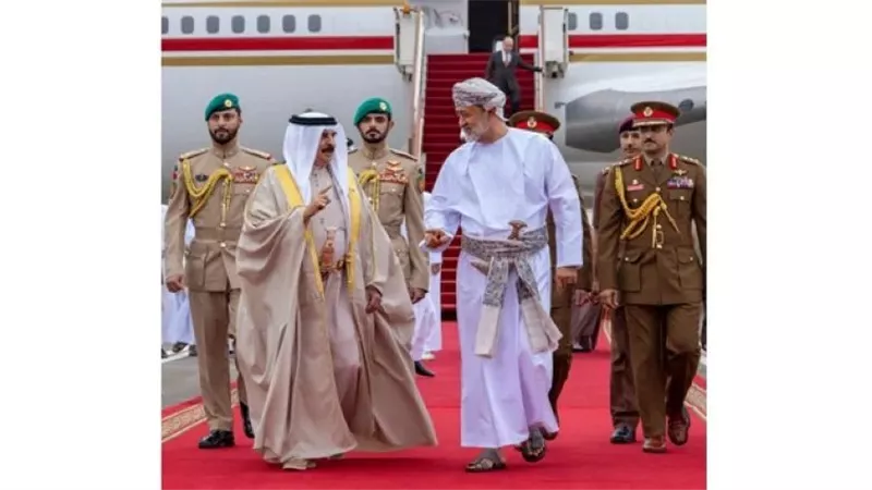 سلطان عُمان وملك البحرين يعقدان لقاء وديا فى  صلالة
