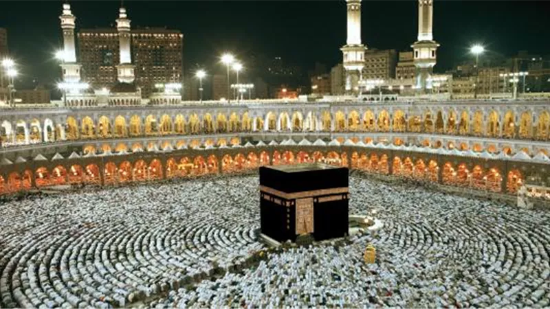  ما حكم إهداء ثواب الطواف للأحياء؟.. 