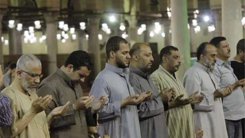  ما حكم قول حرمًا بعد صلاة الجمعة؟.. « دار الإفتاء تُجيب »