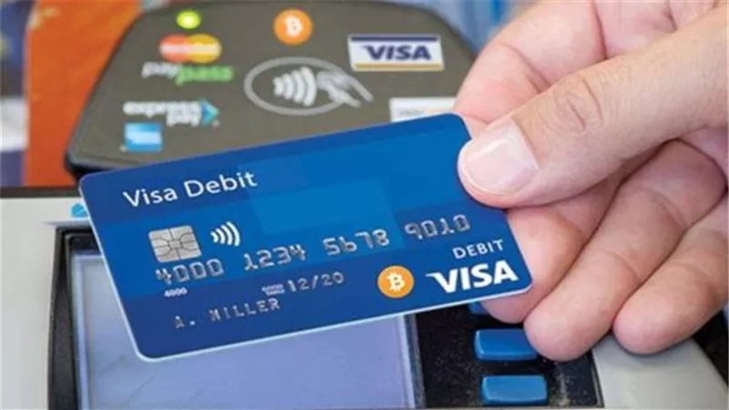 ما حكم الشراء بالتقسيط من فيزا المشتريات؟.. أمين الفتوى يُجيب