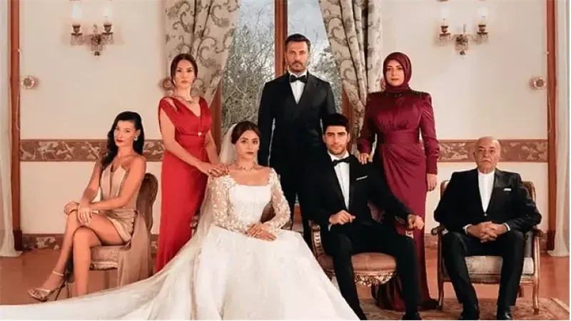 جدل واسع في تركيا ضد شراب التوت البري.. هل يتوقف عرض المسلسل؟