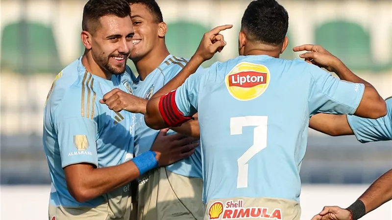 الأهلي يهزم حرس الحدود بصعوبة في الدوري المصري