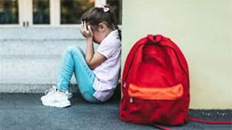 ما سبب تخيل الطفل أشياء غير موجودة؟