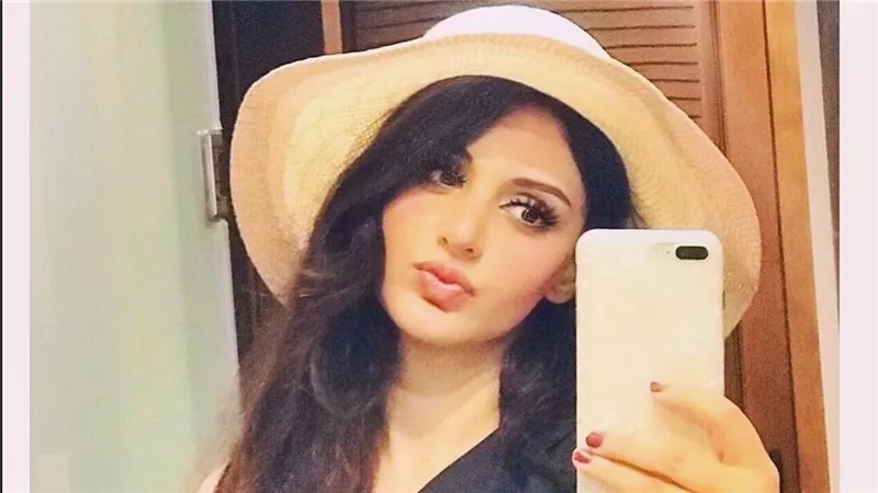 سارة بدير تفجر مفاجأة عن زوج رانيا يوسف وتخطف الأضواء