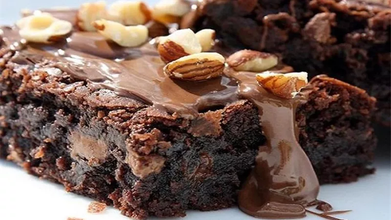 مثل الجاهزة.. طريقة عمل كيكة البراونيز بمكونات بسيطة وطعم شهي 