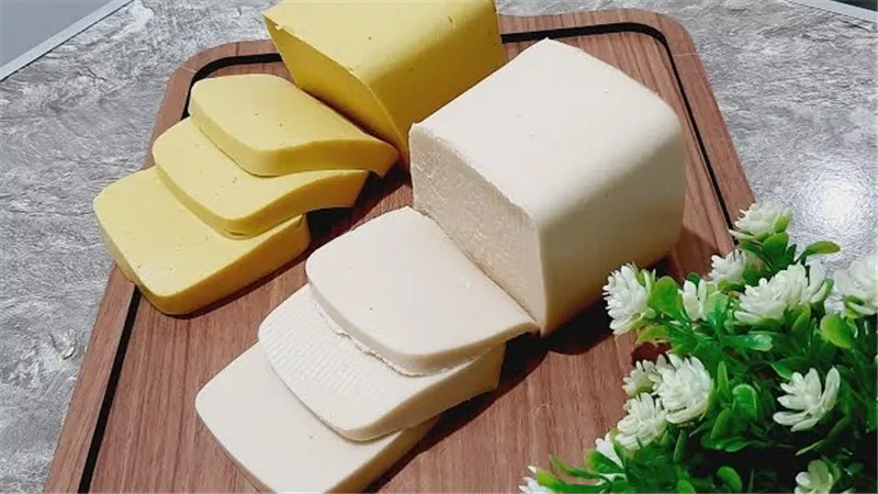 5 مخاطر صحية يسببها تناول الجبنة النباتى