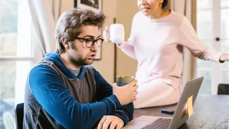 كيف تتعاملين مع أنانية زوجك بكفاءة وحكمة؟