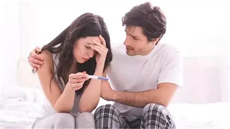 زوجي أوهمني أن مشكلة الإنجاب عندي.. واكتشفت الحقيقة