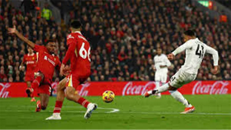 بث مباشر مباراة ليفربول وأستون فيلا في الدوري الإنجليزي
