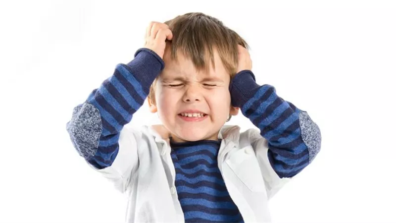 5 أسباب تجعل سلوكيات طفلك غير مقبولة فى الأماكن العامة 