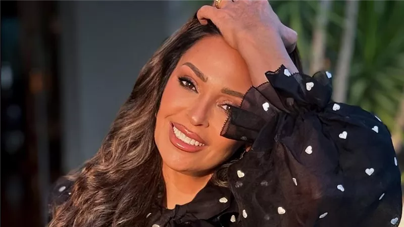 داليا البحيري تتألق بإطلالة ناعمة راقية في أحدث ظهور (صور)