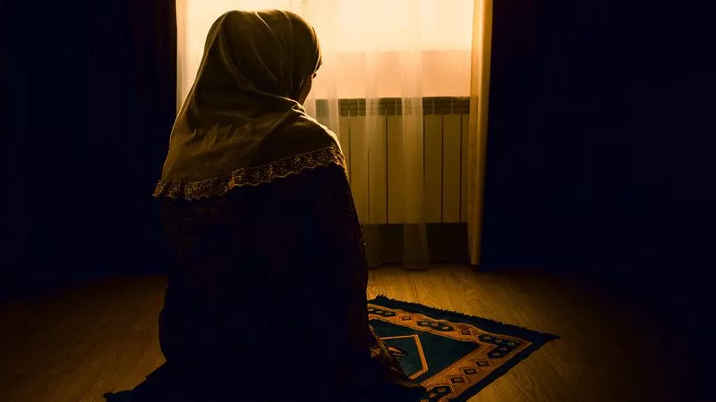 هل يجوز وهب صلاة النوافل للميت؟.. أمين الفتوي يُجيب