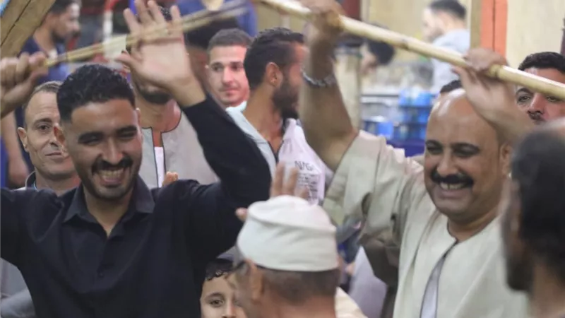 الفنان والكاتب ناصر عبدالحفيظ يهنئ العقيد محمد بك إمام بزفاف نجله المهندس أحمد إمام