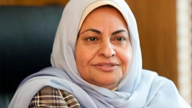 سارة أكبر | أول كويتية تعمل في إطفاء حرائق الآبار النفطية