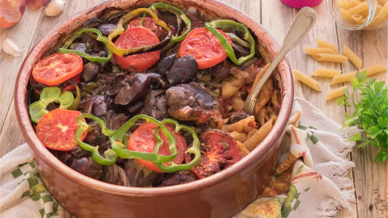 طريقة عمل طاجن الكبدة بالطماطم بخطوات سهلة وسريعة 