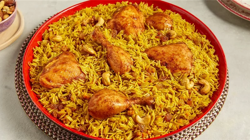 طريقة عمل الكبسة بالدجاج بخطوات سهلة وسريعة في المنزل 