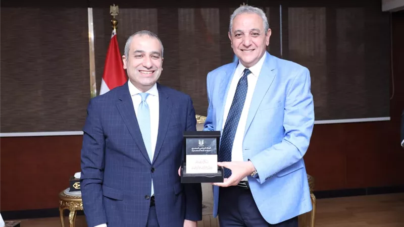 رئيس البنك الزراعي المصري يلتقي محافظ الغربية لتحفيز الاستثمار